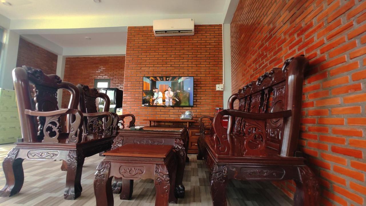 Homestay Dat Viet Cat Tien Exterior photo